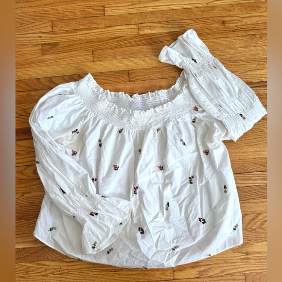 ZARA White Floral Blouse Embroidered Off Shoulder Peasant Cottage Coquette Sz M - Picture 2 of 9